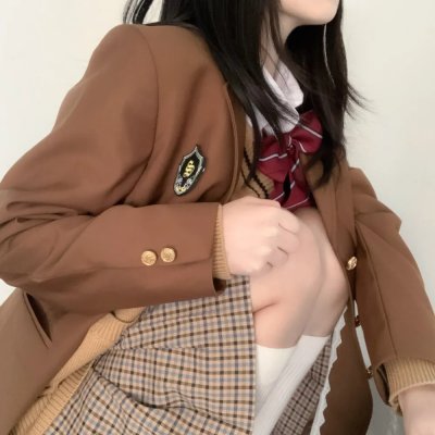 采蘑菇的夫妻